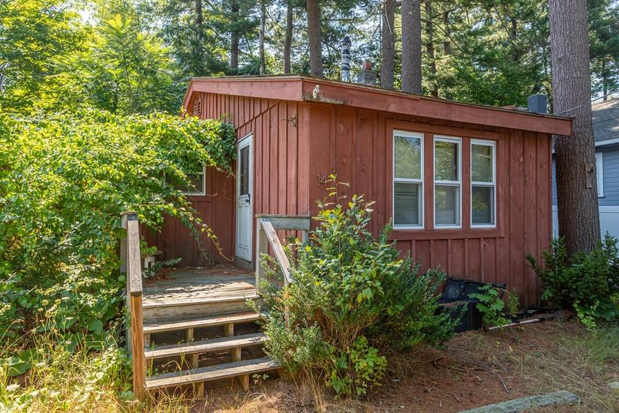 14 Hemlock Road, Groton, MA 01450