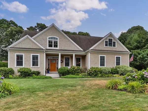 51 Ard Righ, Falmouth, MA 02556