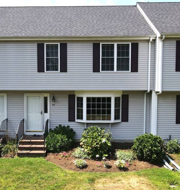 34 Old Plymouth St #34, East Bridgewater, MA 02333