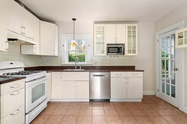 Somerville, MA 02143,2 Park Pl