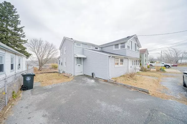 Swansea, MA 02777,487 Ocean Grove