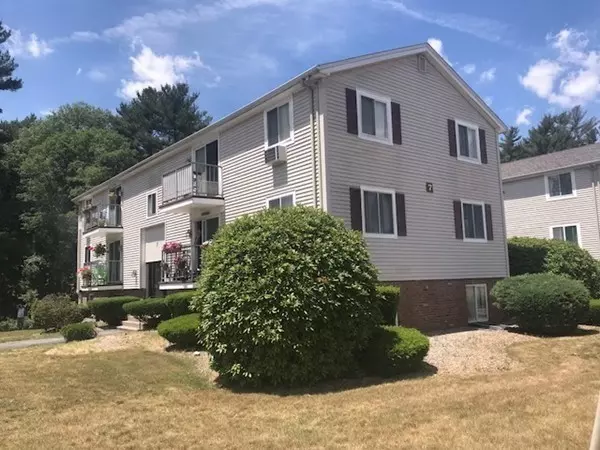 6 Royal Dane Dr #27, Marshfield, MA 02050