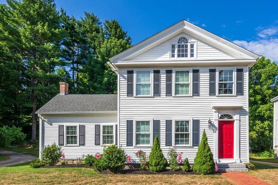 10 Chamberlain Ave, Sturbridge, MA 01566