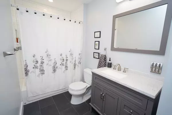 Watertown, MA 02472,108 Templeton Pkwy. #108