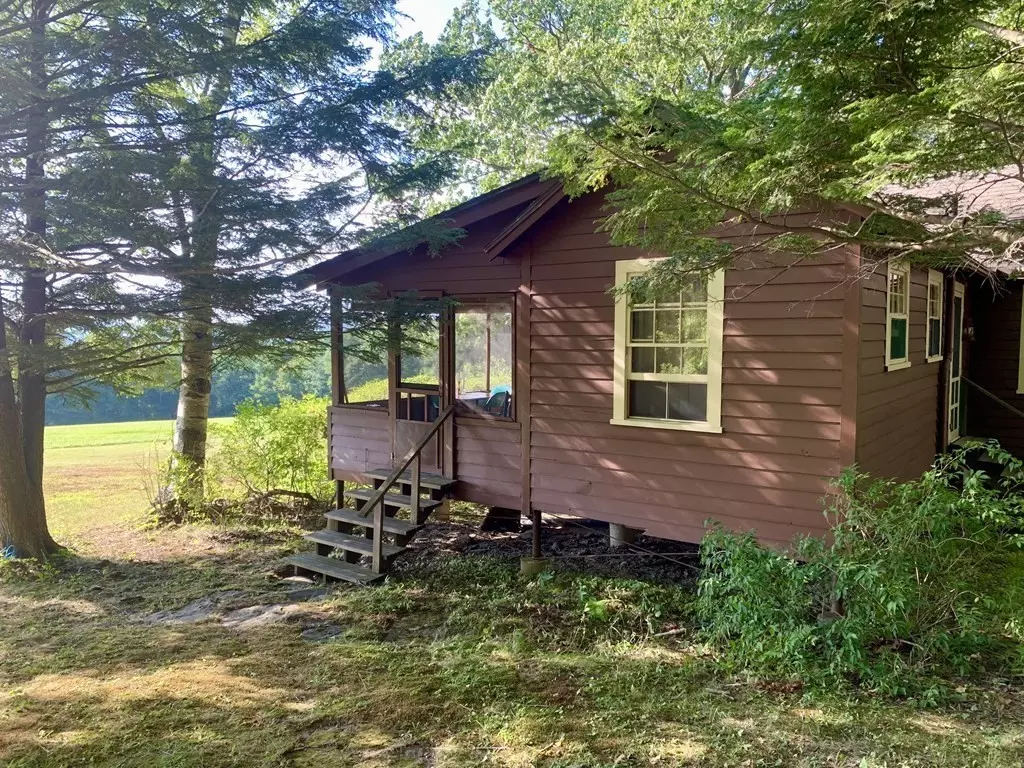 Huntington, MA 01050,220 Norwich Lake