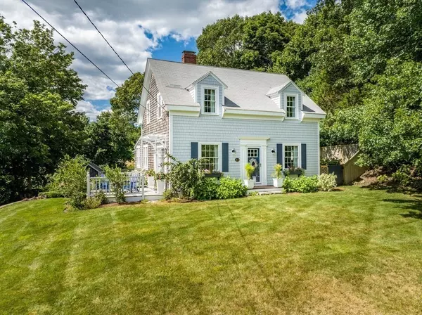 44 Bay Rd, Duxbury, MA 02332