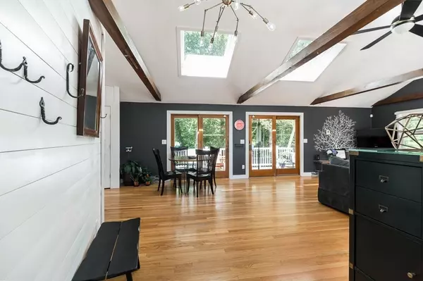 Hamilton, MA 01982,118 Woodbury