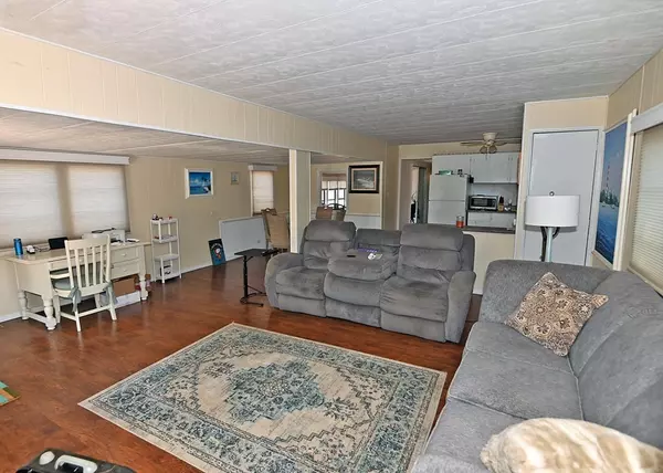 Wareham, MA 02576,121 Queen Drive