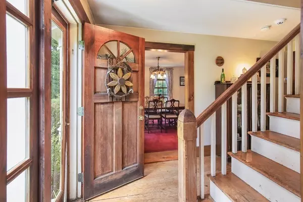 Sutton, MA 01590,339 Mendon Rd