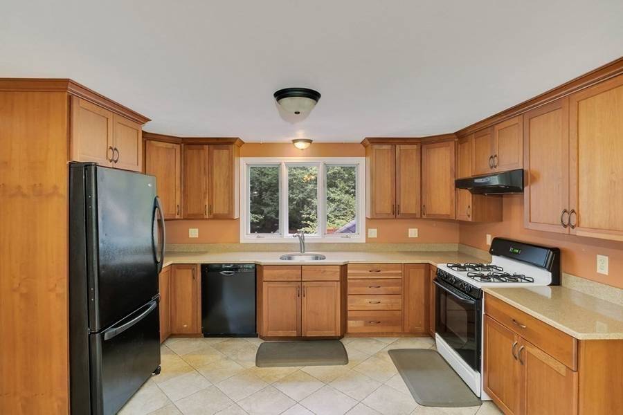 199 Long Pond Rd, Barnstable, MA 02648