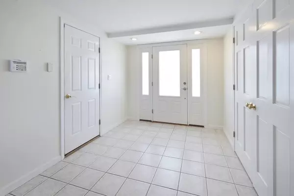 Seabrook, NH 03874,49 Atlantic Ave