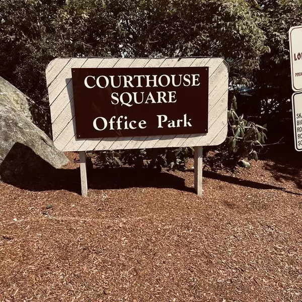 3 Courthouse Lane #8, Chelmsford, MA 01824