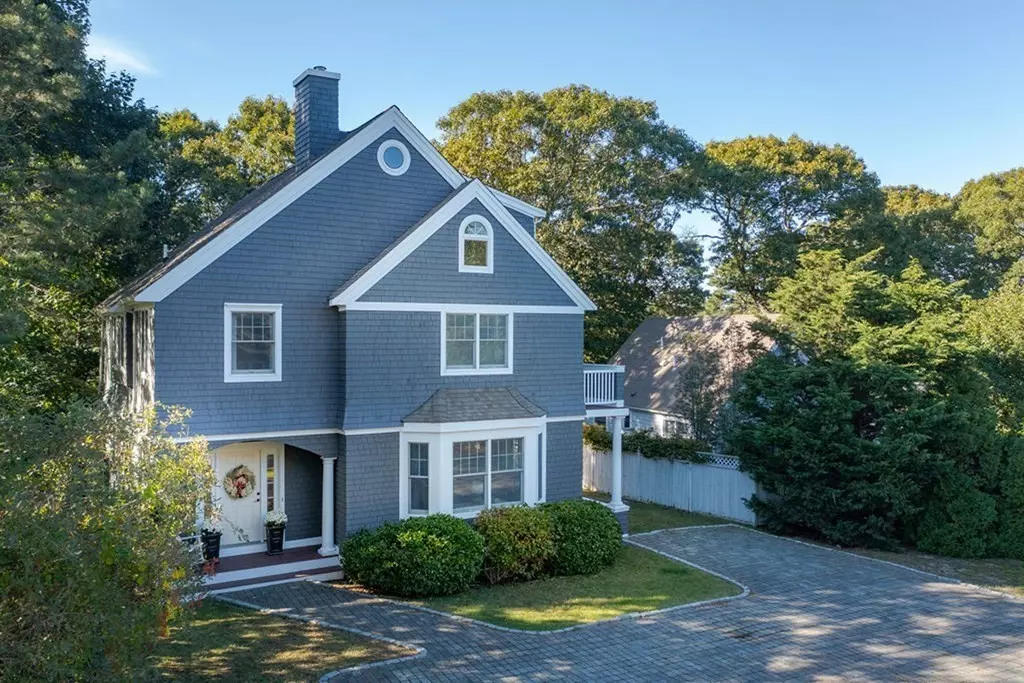 Mashpee, MA 02649,2 Summersea Lane