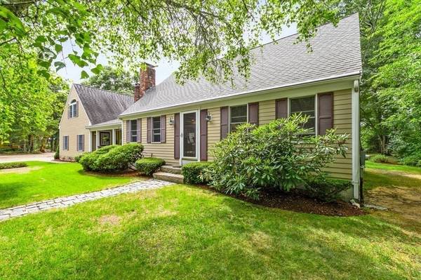 512 County Road, Marion, MA 02738