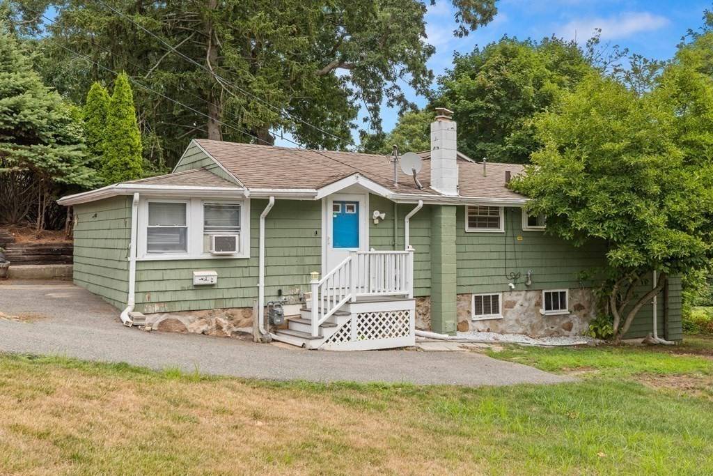 78 Saunders Rd, Lynn, MA 01904