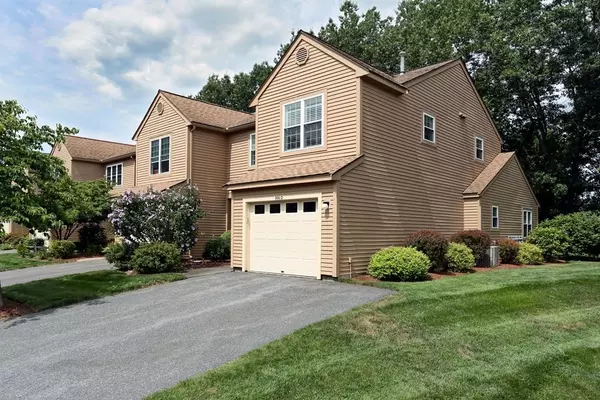 Clinton, MA 01510,906 Ridgefield Circle #D