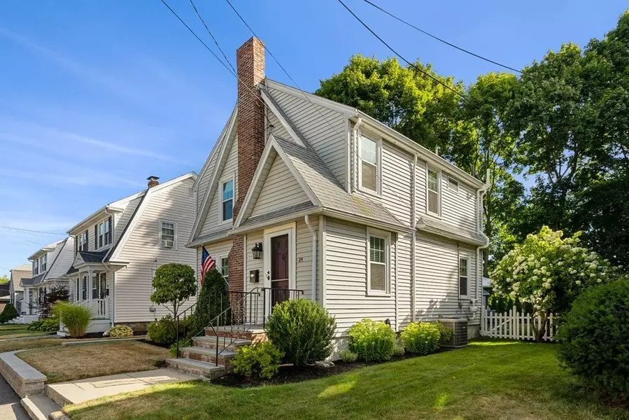 25 Hazel St, Milton, MA 02186