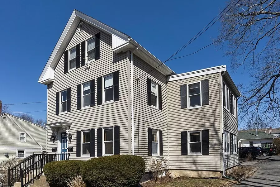 10 Traverse Street, Gloucester, MA 01930