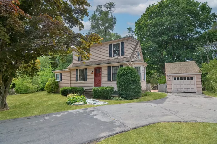 58 Taunton St, Plainville, MA 02762