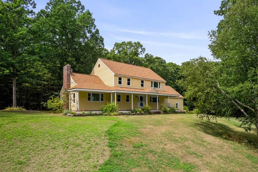 54 Throne Hill Rd, Groton, MA 01450