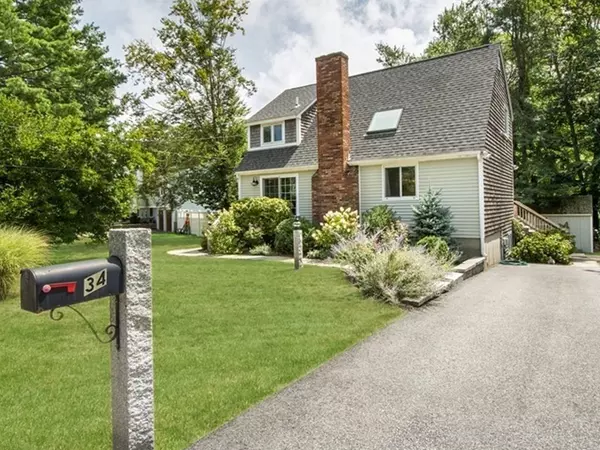 34 Flintlock Ridge Rd, Cohasset, MA 02025