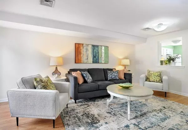 805 Brookline Way #805, Rockland, MA 02370