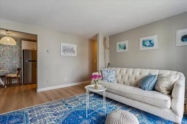 Chelsea, MA 02150,124 Addison Street #10
