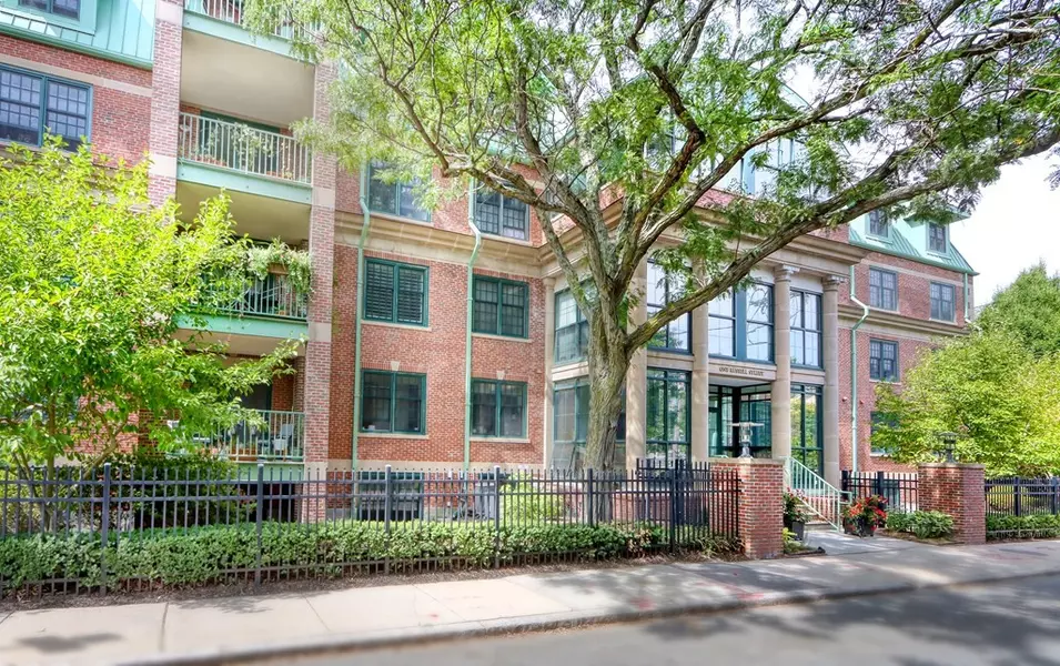 1 Russell St #104, Cambridge, MA 02140