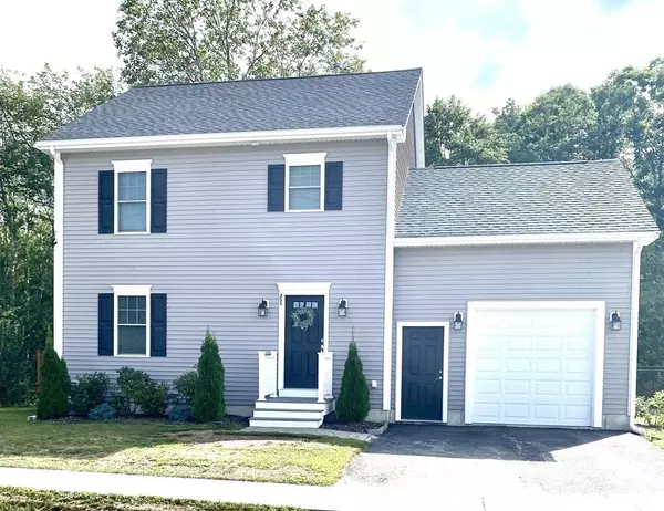 255 Lucille Ln, Fall River, MA 02720