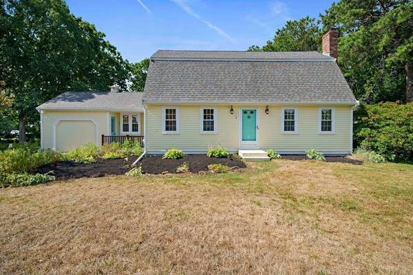 1 Kings Row, Sandwich, MA 02563