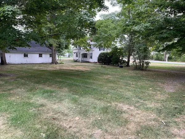 Bernardston, MA 01337,231 South St