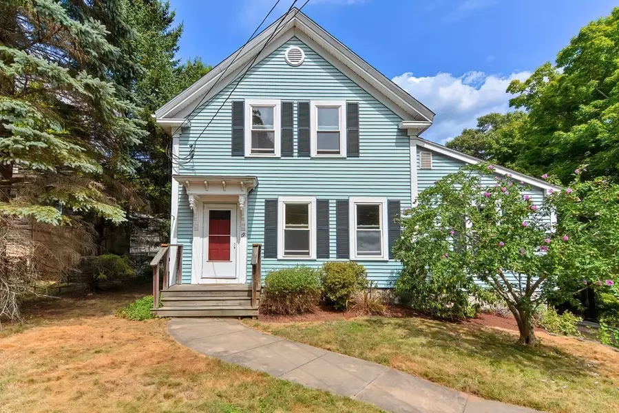 19 Walnut Street, Plainville, MA 02762