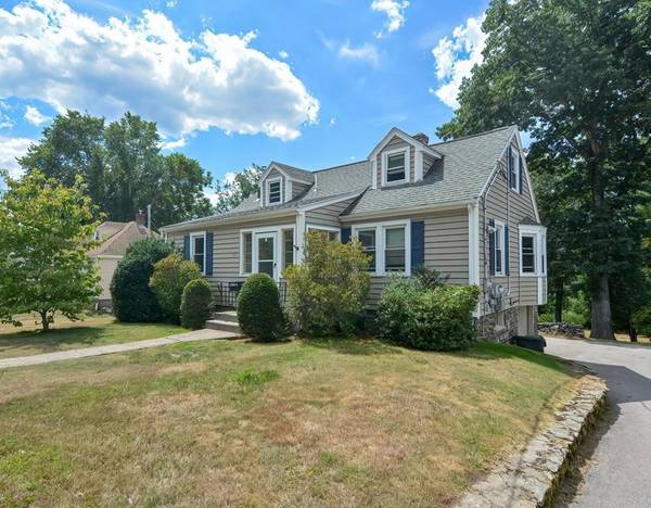 42 Pinehurst Ave, Auburn, MA 01501