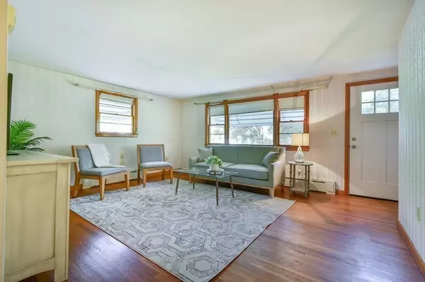 Woburn, MA 01801,8 Highet  Ave