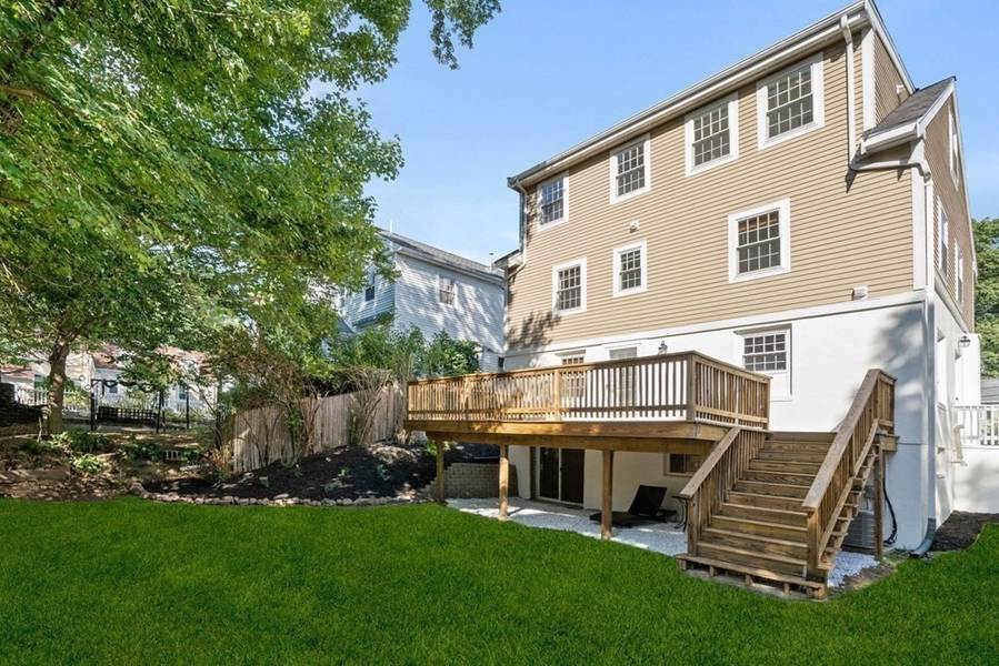 43 Hackensack Rd, Brookline, MA 02467