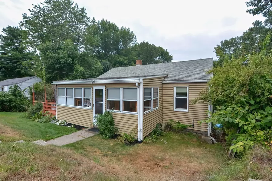 436 Henshaw St, Leicester, MA 01542