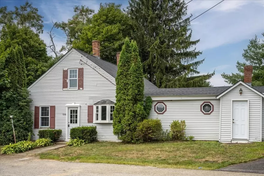 130 Harrington Ln, East Brookfield, MA 01515