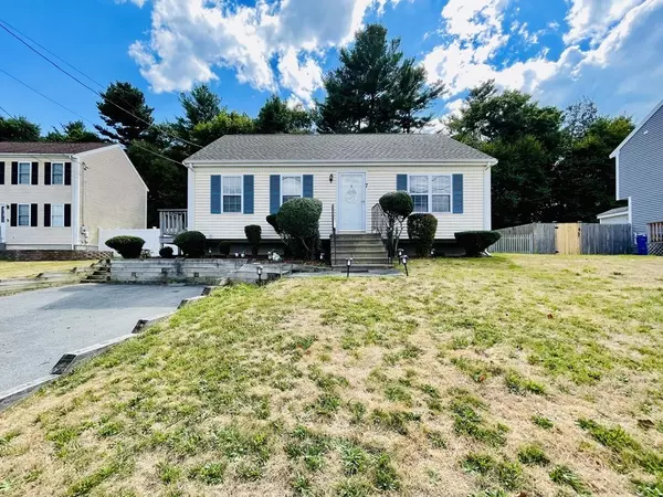 7 Tynan Ave,  Taunton,  MA 02718