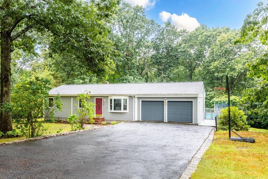 2 Freeman St, Berkley, MA 02779