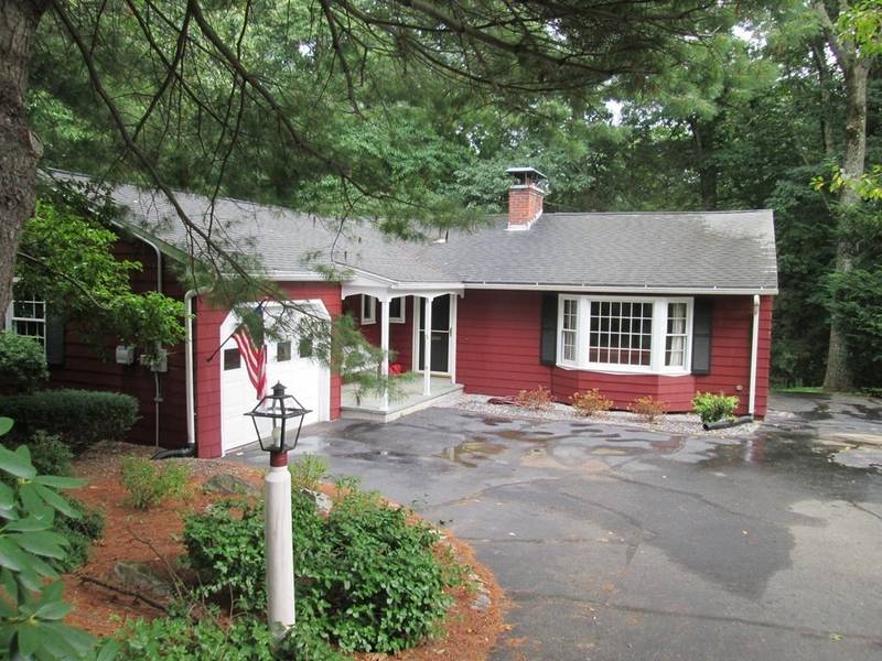 67 Surrey Ln, Holden, MA 01520