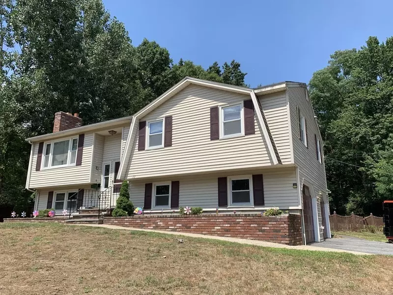 77 Varnum Rd, Dracut, MA 01826