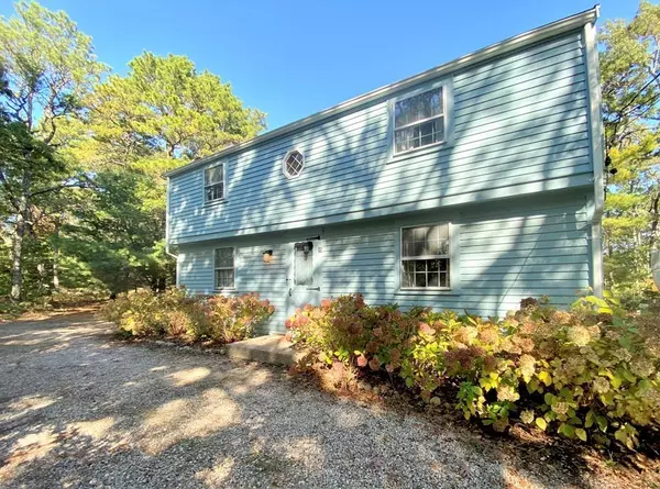 Brewster, MA 02631,15 Oriole Cir