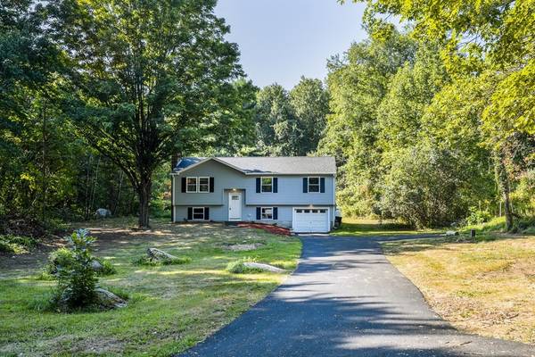 1 Ladd Rd, Sturbridge, MA 01566