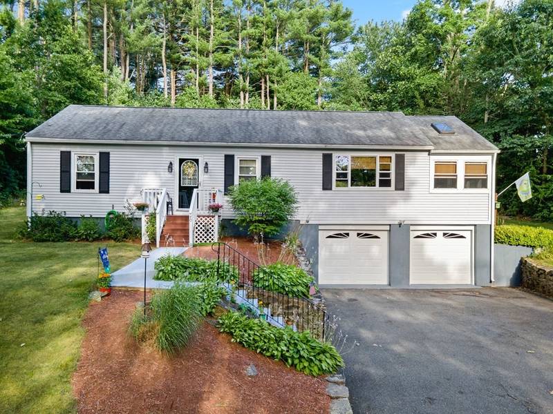 40 Fairview Park Rd, Sturbridge, MA 01566