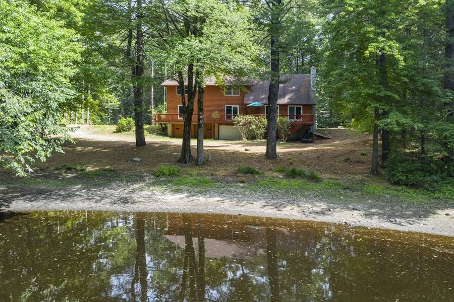 53 Holden Road, Sterling, MA 01564