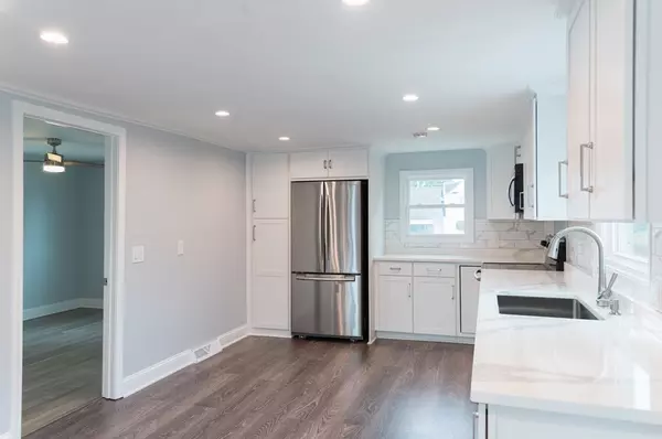 Nashua, NH 03060,37 Lovewell St