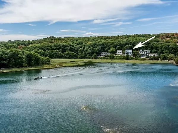 118 Atlantic Street, Gloucester, MA 01930