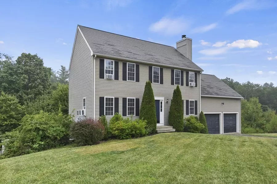 5 Taylor Dr, Spencer, MA 01562