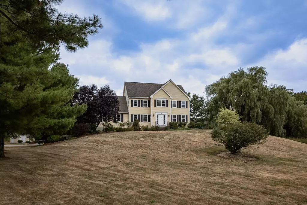 Groton, MA 01450,2 Pacer Way