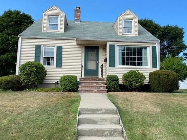 36 Warwick Ave, Waltham, MA 02452